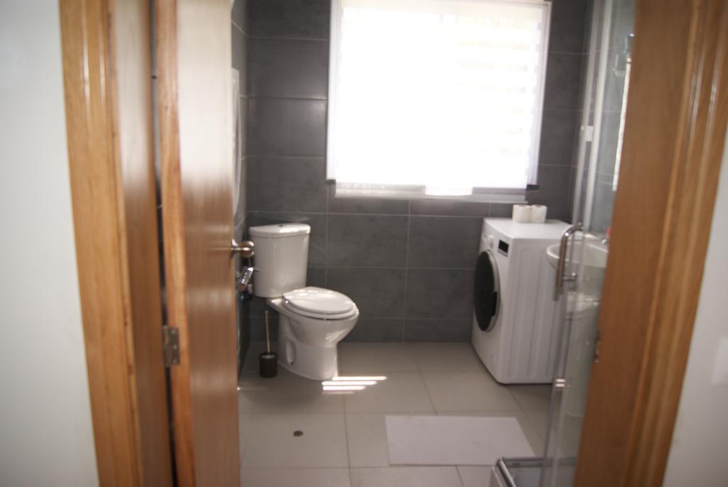 Apartamentos Praia Do Almoxarife Horta  Luaran gambar